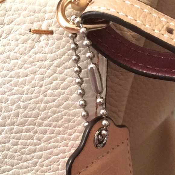 π₯FIRM PRICE HTF Coach Legacy XXL 3β Tan Bag Hang Tag Fob Keychain ONLY!π₯ NEW!!π - Picture 6 of 7